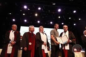 جامعة القدس المفتوحة تختتم احتفالات تخريج الفوجين الـ 23 و24 بتخريج (422) أسيراً